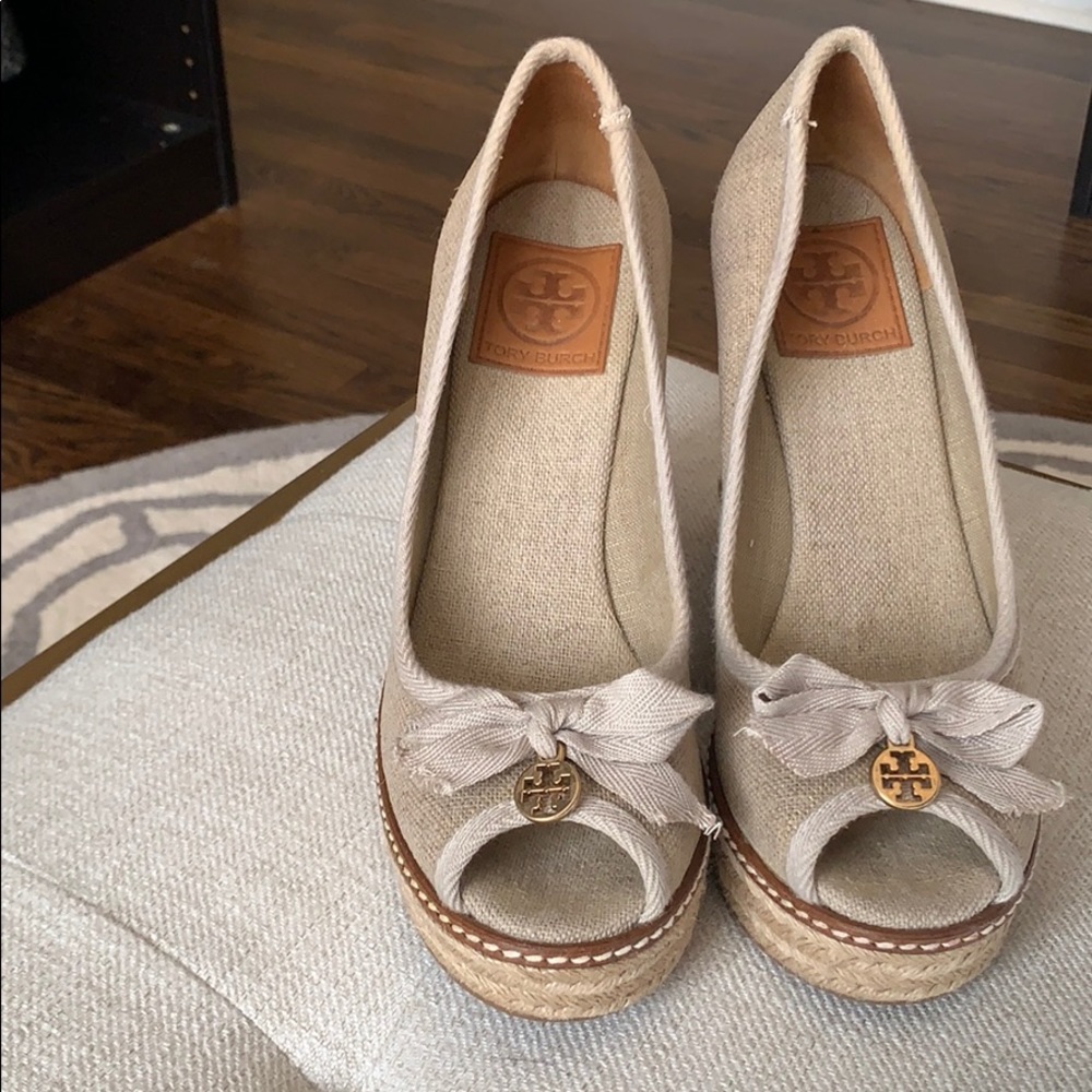 Tory Burch Wedges Size 8